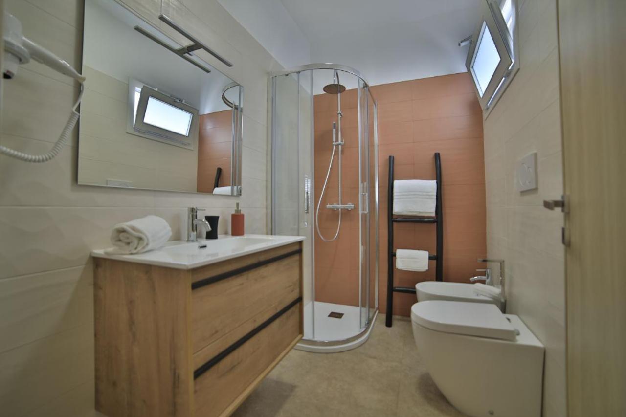 Giaro' Apartments ปอร์โตเชซาเรโอ ภายนอก รูปภาพ