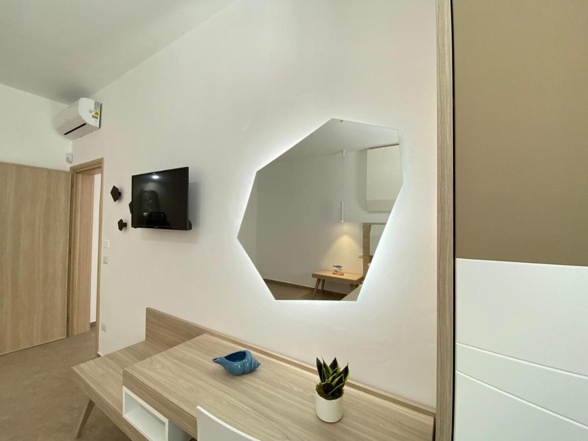 Giaro' Apartments ปอร์โตเชซาเรโอ ภายนอก รูปภาพ